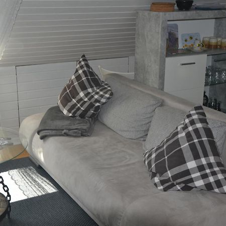 Dg-Zimmer Keulen Buitenkant foto