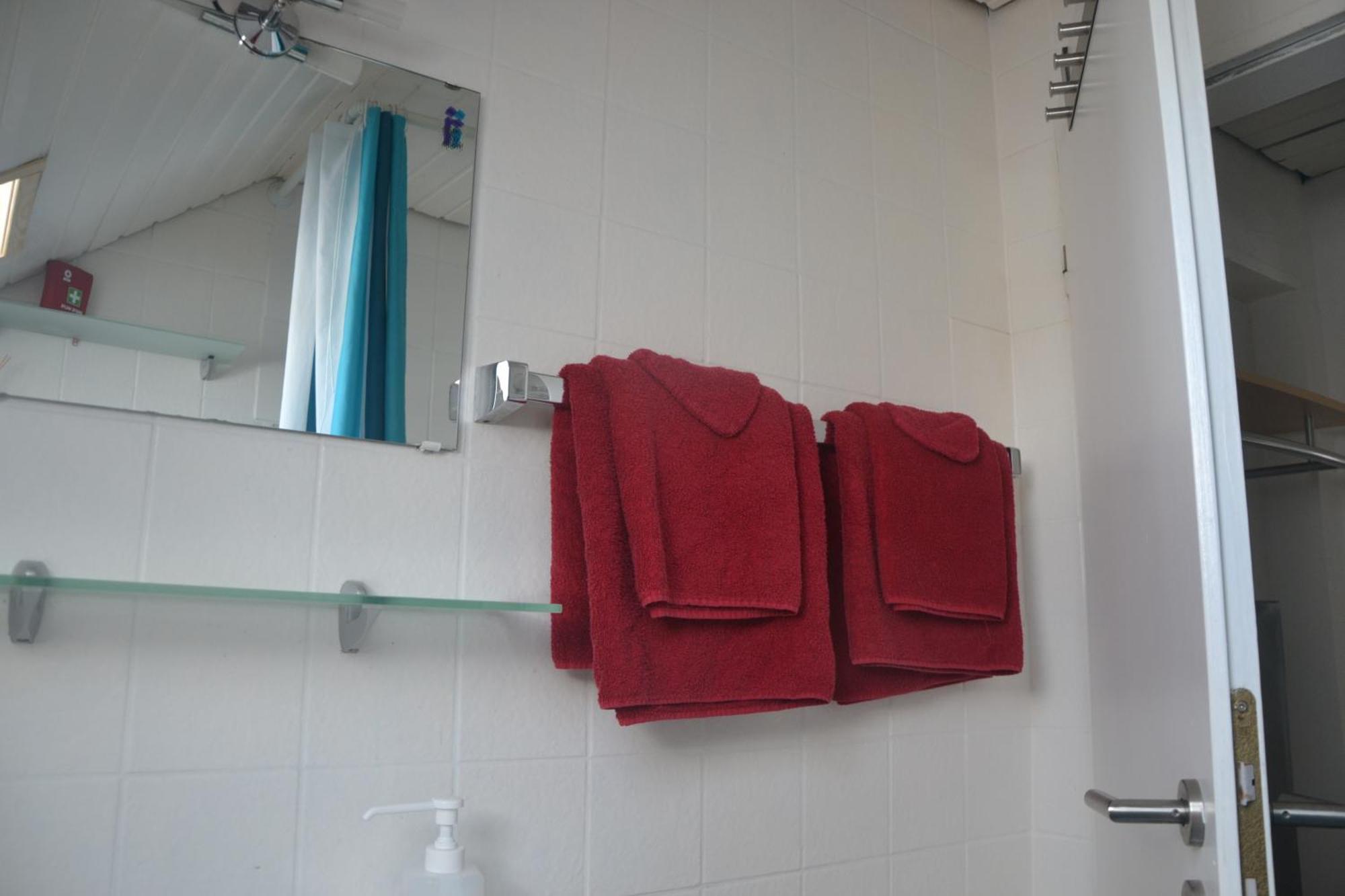 Dg-Zimmer Keulen Buitenkant foto