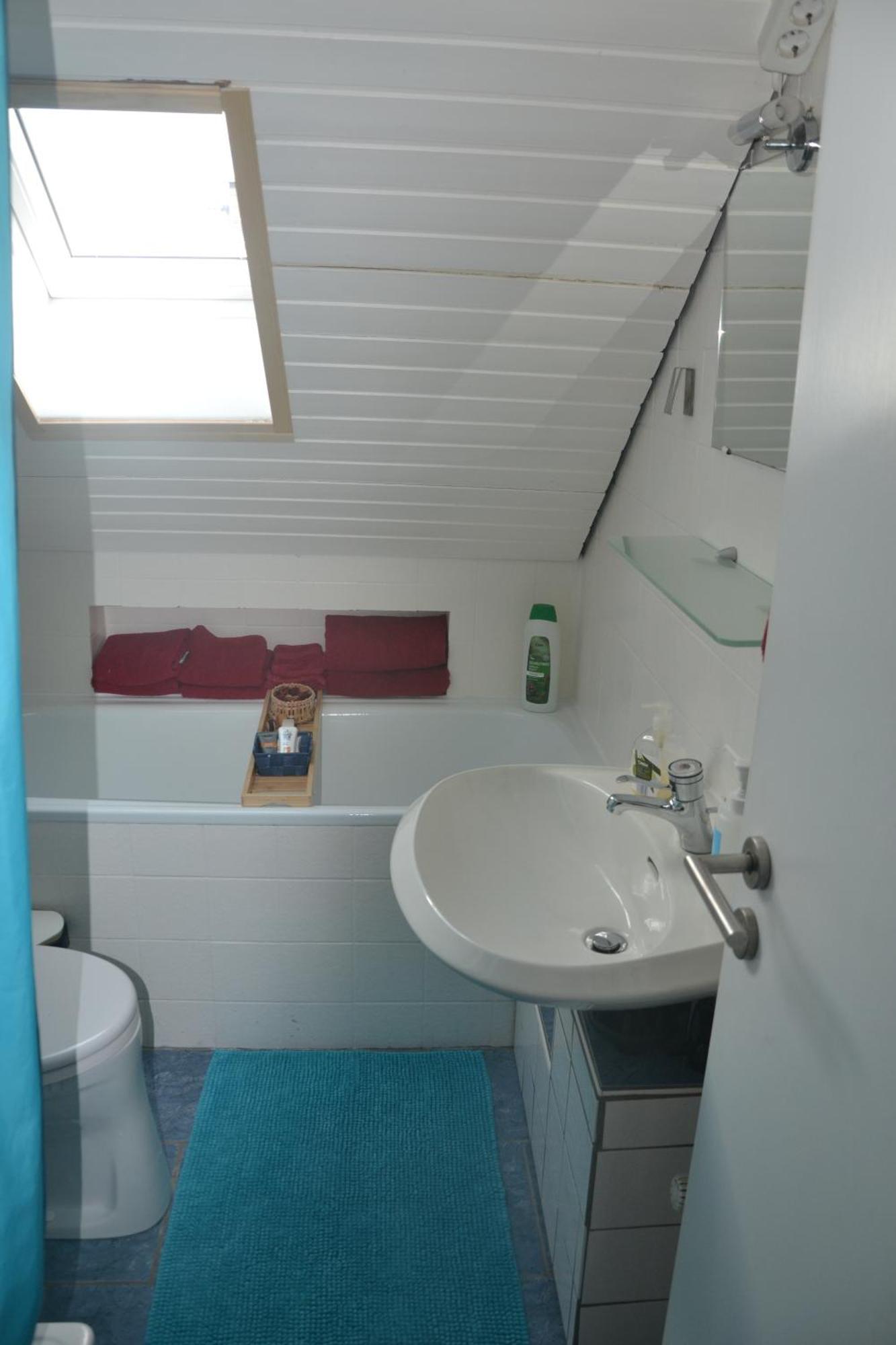 Dg-Zimmer Keulen Buitenkant foto