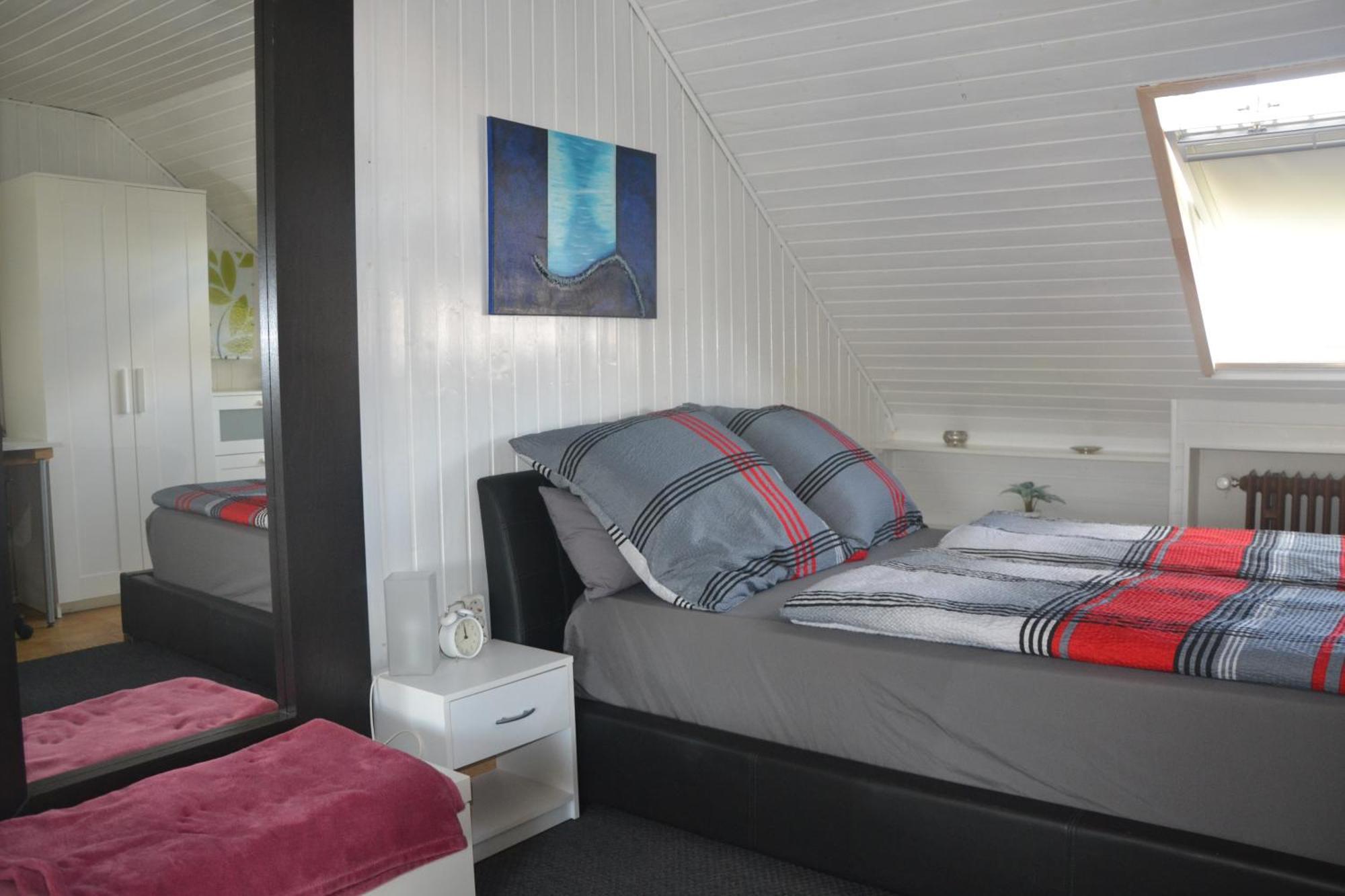 Dg-Zimmer Keulen Buitenkant foto